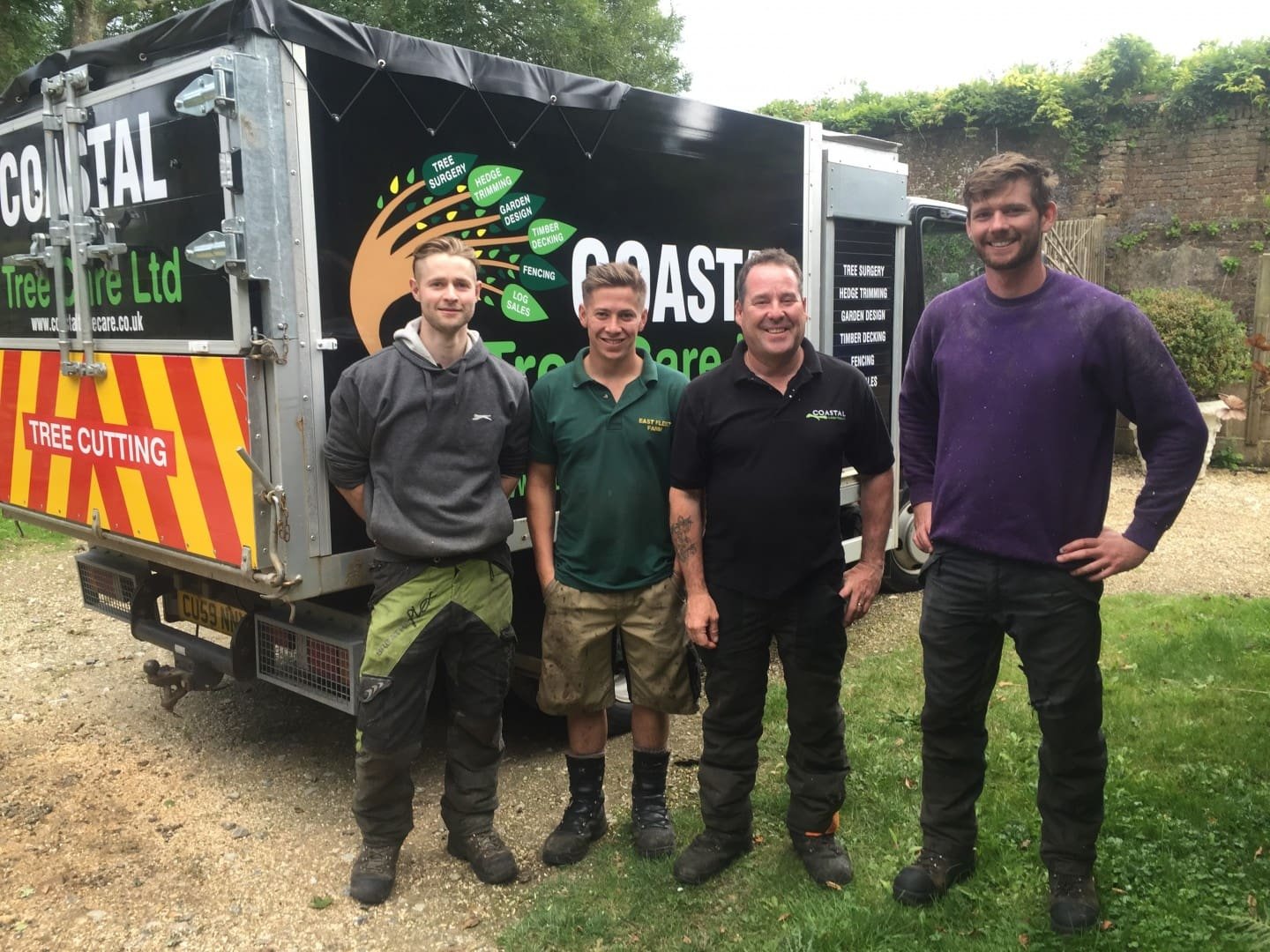 about us, Weymouth tree surgeons, arborists, Weymouth arborists, tree surgeon Weymouth, tree surgeons WeymouthLulworth Castle House